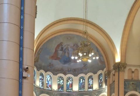 Afresco no domo da Igreja Nossa Senhora da Paz, em Ipanema — RJ