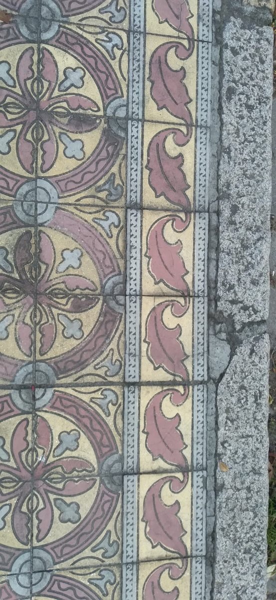 Detalhe do piso decorativo original da Igreja Santo Antônio